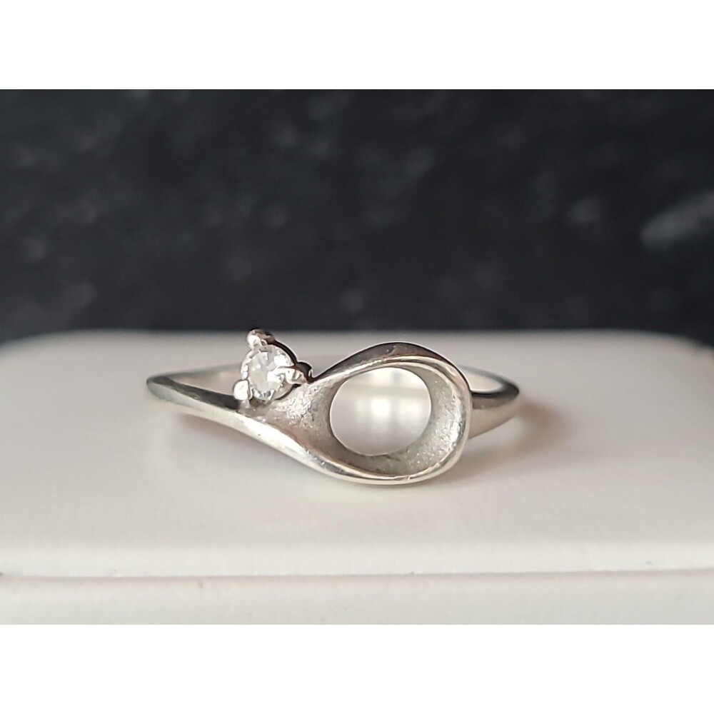 925 Sterling Silver Cubic Zirconia Accent Ring Size US 6 Vintage READ